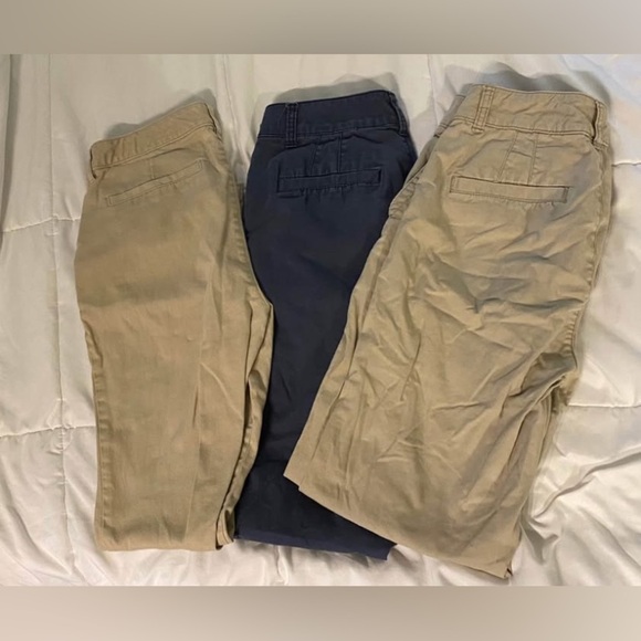Gap Long Khaki & Navy Blue Pants Bundle - Women’s Size 4 - Picture 1 of 1
